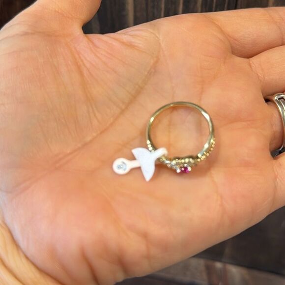 Elegant 14K Gold Plated Pink Heart Princess Twisted Ring - Picture 11 of 12